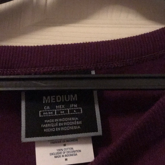 Champion purple shirt - Picture 3 of 3